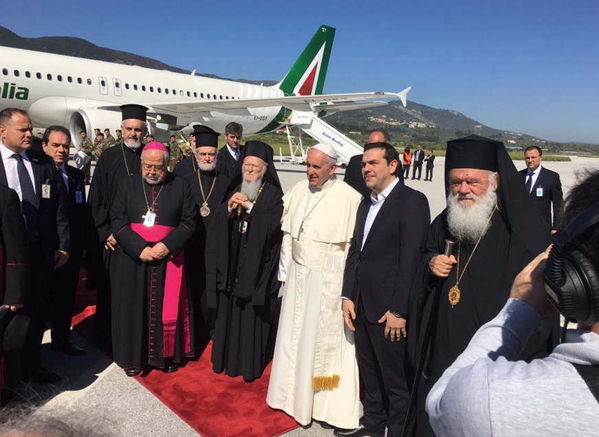 Η επίσκεψη του Πάπα Φραγκίσκου στη Λέσβο [LIVE]