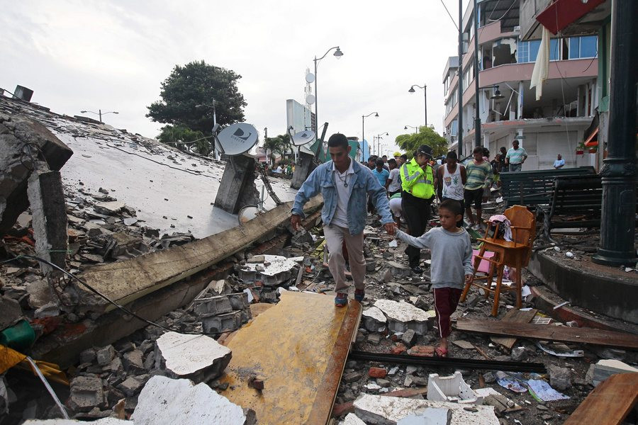 Εκουαδόρ: Στους 272 οι νεκροί από τον φονικό σεισμό των 7,8 ρίχτερ [BINTEO]