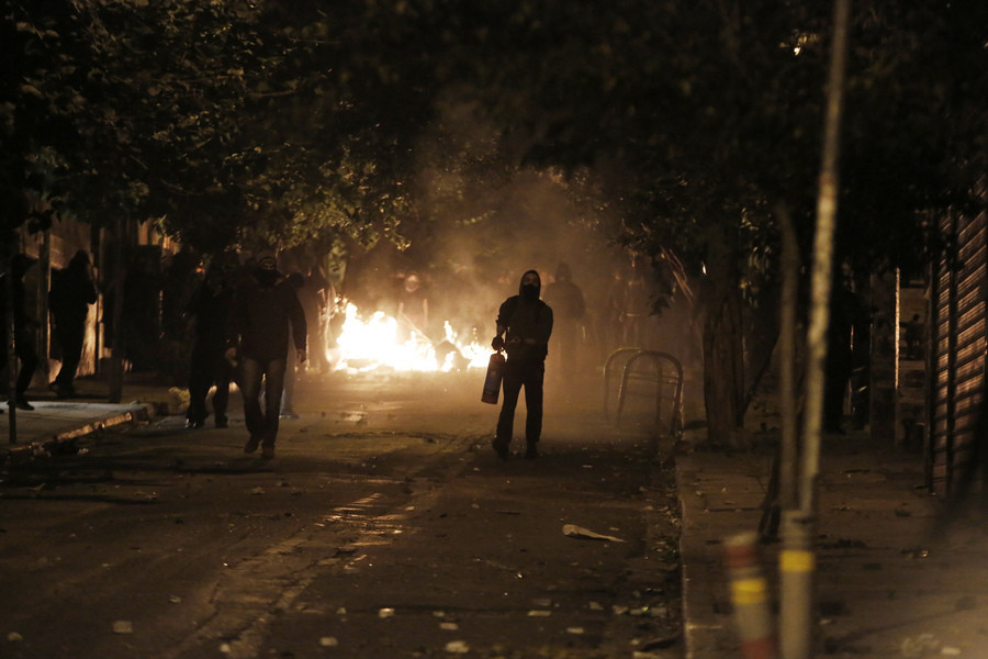 Τρεις επιθέσεις με μολότοφ τη νύχτα στην Αθήνα -Ποιοί ήταν οι «στόχοι»