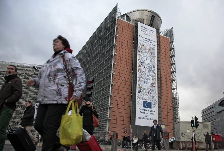 Το Ευρωπαϊκό Κοινοβούλιο προσλαμβάνει οδηγούς με μισθό 1.900 ευρώ