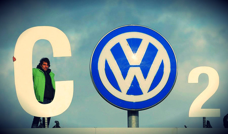Η γερμανική κυβέρνηση στην υπηρεσία της Volkswagen