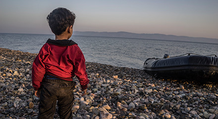 Ασυνόδευτα προσφυγόπουλα από Ελλάδα και Ιταλία θα υποδεχτεί η Βρετανία