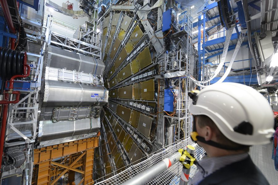 Ο μεγάλος επιταχυντής του CERN ξανά σε λειτουργία με στόχο νέες ανακαλύψεις