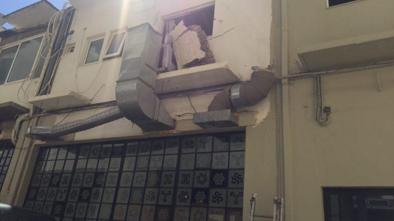 Ηράκλειο: Τέσσερις οικοδόμοι τραυματίστηκαν όταν κατέρρευσε μπαλκόνι κτηρίου