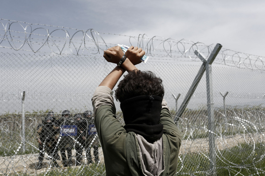 Φράχτες και τάφρους ετοιμάζει η Βουλγαρία στα σύνορα με Ελλάδα – Τουρκία