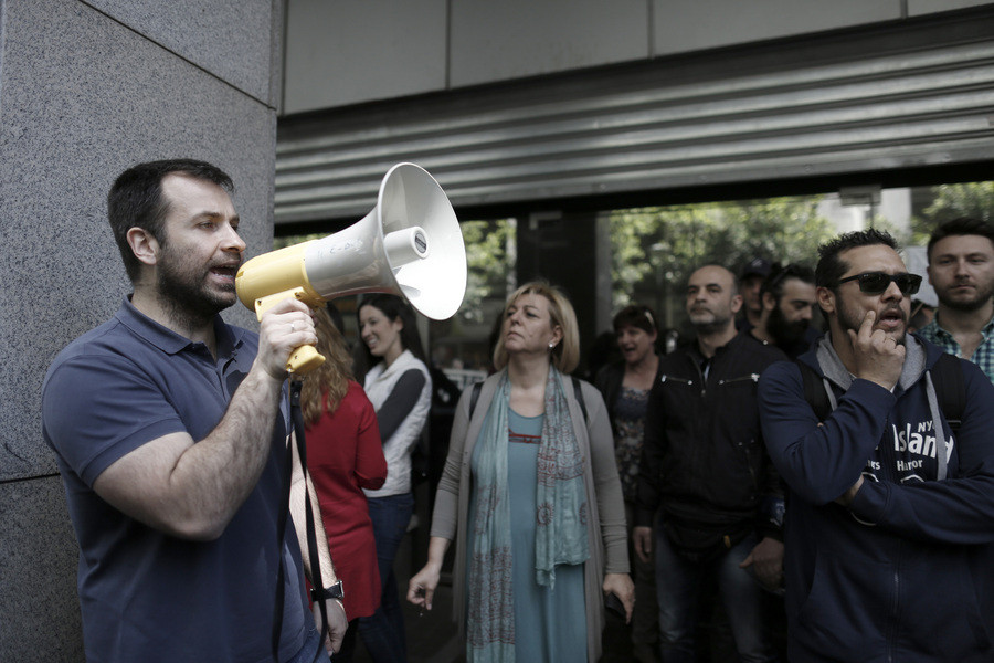 Σε 24ωρη απεργία οι εφοριακοί ενάντια στην ανεξάρτητη Αρχή Δημοσίων Εσόδων