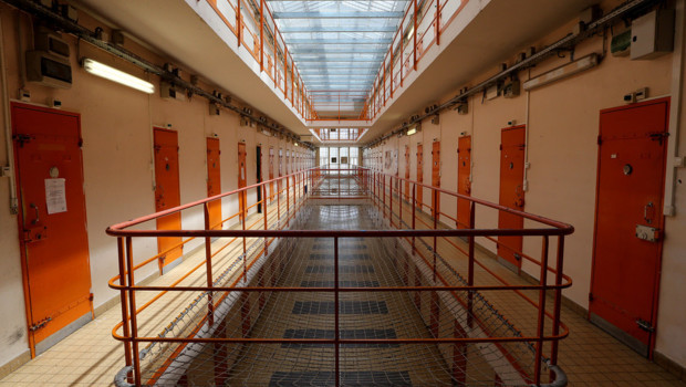 Νέο περιστατικό με το Periscope στη Γαλλία: Ζωντανή μετάδοση μέσα από φυλακές [ΒΙΝΤΕΟ]