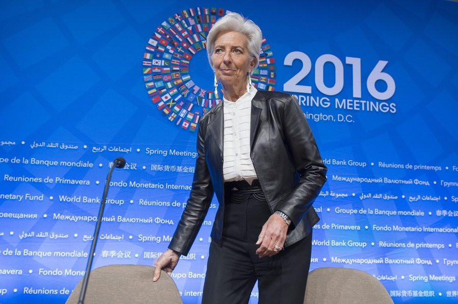 Επιθετικό σχέδιο για το χρέος από το ΔΝΤ: Πάγωμα πληρωμών έως το 2040