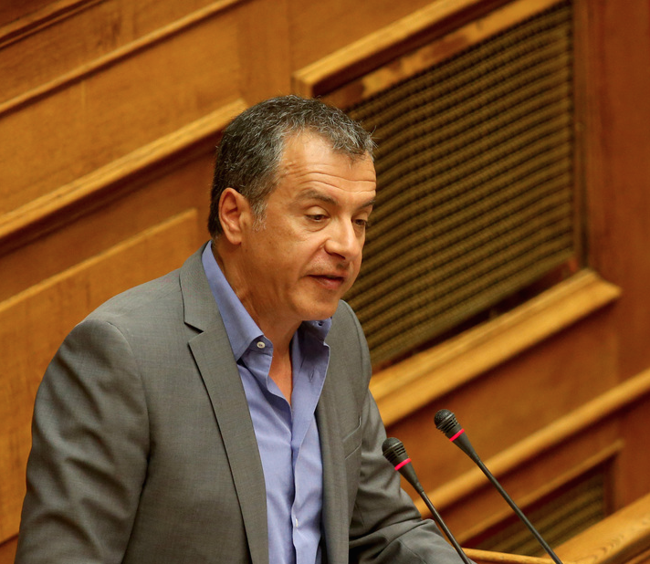 Θεοδωράκης: Τα 99 χρόνια που νομοθετείτε θα μας κάνουν Αργεντινή [ΒΙΝΤΕΟ]