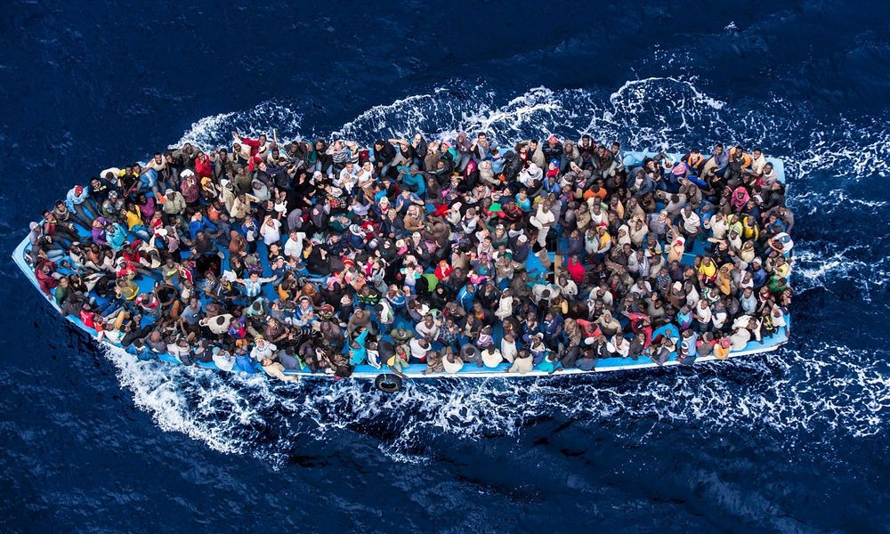 Μια εβδομάδα στη Μεσόγειο: 70 νεκροί πρόσφυγες, 14.000 διασωθέντες