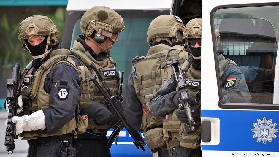 Τρεις συλλήψεις στη Γερμανία: Σχεδίαζαν τρομοκρατική επίθεση στο Ντίσελντορφ
