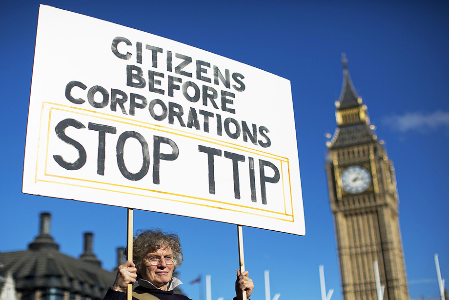 Ένα διαφορετικό… tip: Βρετανοί καλλιτέχνες λένε «όχι» στην TTIP