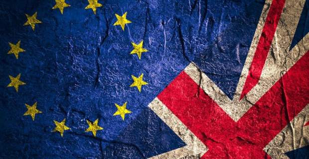Οι Βρετανοί διώχνουν τις καταθέσεις τους στο εξωτερικό φοβούμενοι Brexit
