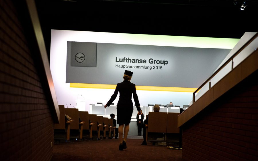 Η Lufthansa στέλνει σπίτι τους 800 εργαζόμενους