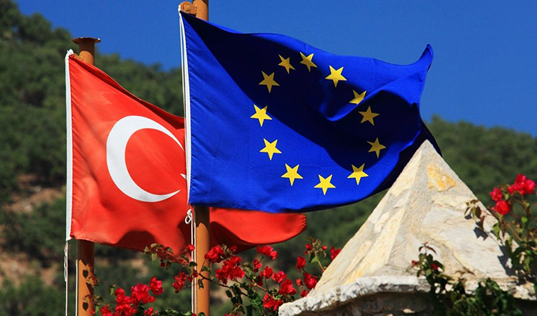 Κομισιόν: Δεν πληρούν τα κριτήρια οι Τούρκοι για να καταργηθεί η βίζα