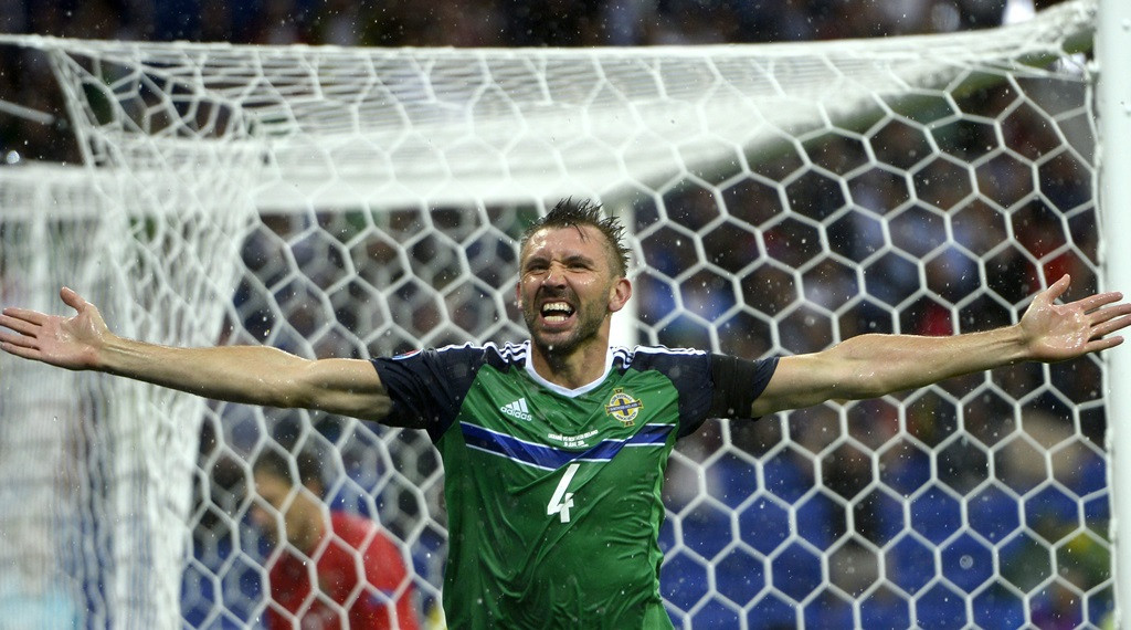 Euro 2016: Ιστορική νίκη για τη Βόρεια Ιρλανδία, 2-0 την Ουκρανία [BINTEO]
