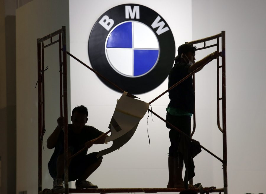 Ποινική δίωξη για εκτεταμένη φοροδιαφυγή σε BMW και Mercedes στην Ελλάδα