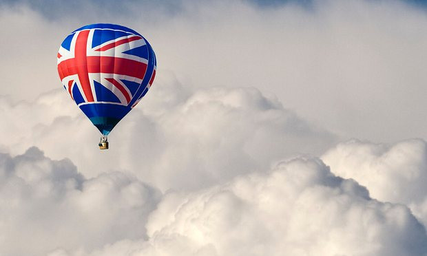 Στον «αέρα» οι εκτιμήσεις για το Brexit: Μία εταιρεία, δύο δημοσκοπήσεις, διαφορετικά αποτελέσματα