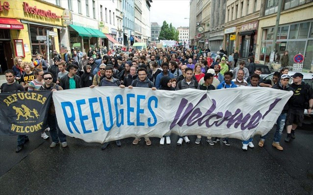 Μαζικές αντιρατσιστικές διαδηλώσεις στη Γερμανία