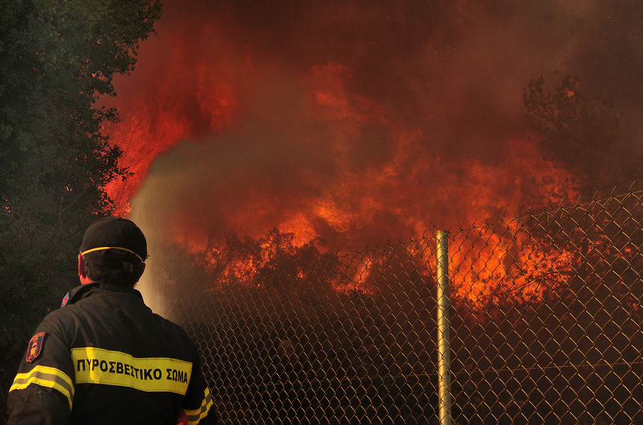 Πολύ υψηλός ο κίνδυνος πυρκαγιάς για αύριο – Ποιες περιοχές είναι σε συναγερμό