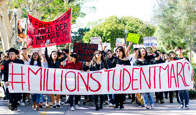 Στις ΗΠΑ οι φοιτητές χρωστούν 1,3 τρισ. δολ. για τις σπουδές τους