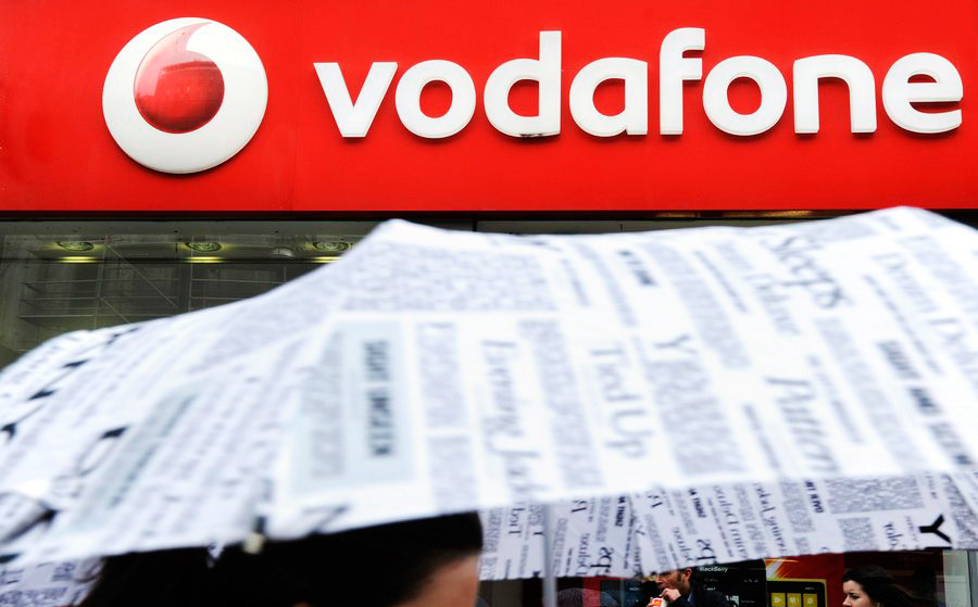 Goldman Sachs, Vodafone και άλλες πολυεθνικές σκέφτονται «έξοδο» από τη Βρετανία
