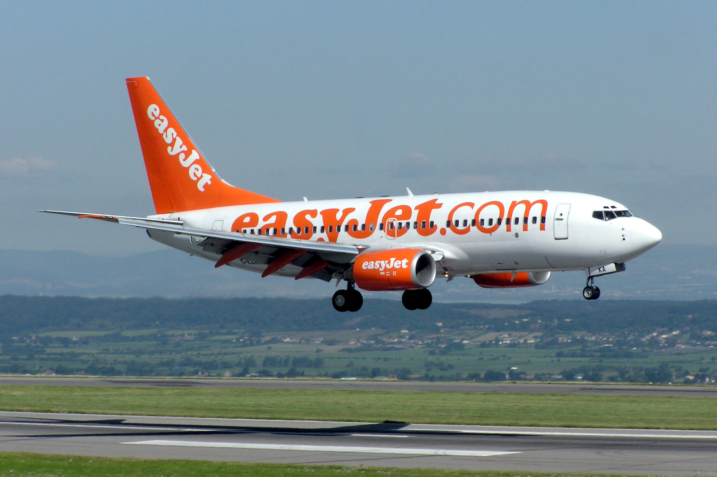 Η Easy Jet ψάχνεται να φύγει από τη Βρετανία μετά το Brexit