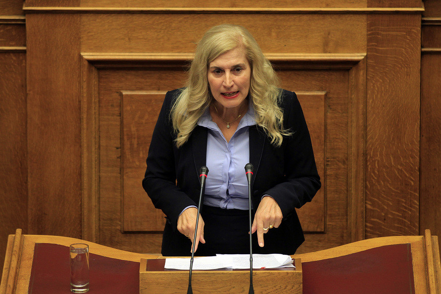 Βουλευτής του ΣΥΡΙΖΑ υπέρ της κατάργησης του ΕΚΑΣ επειδή είναι… άδικο