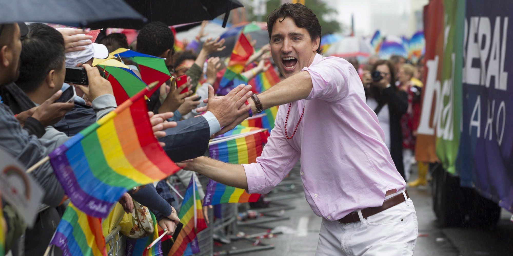 Έκλεψε την παράσταση στο gay pride του Τορόντο ο Καναδός πρωθυπουργός [ΒΙΝΤΕΟ]