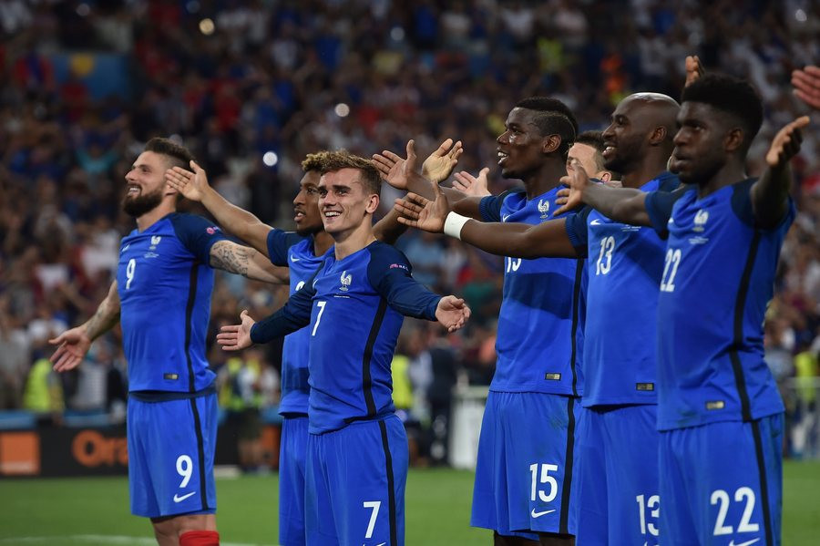 Η Γαλλία κόντρα στην Πορτογαλία στον τελικό του Euro 2016