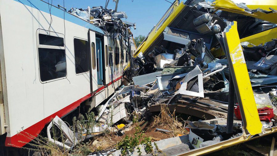 Πολύνεκρο δυστύχημα με σύγκρουση τρένων στην Ιταλία