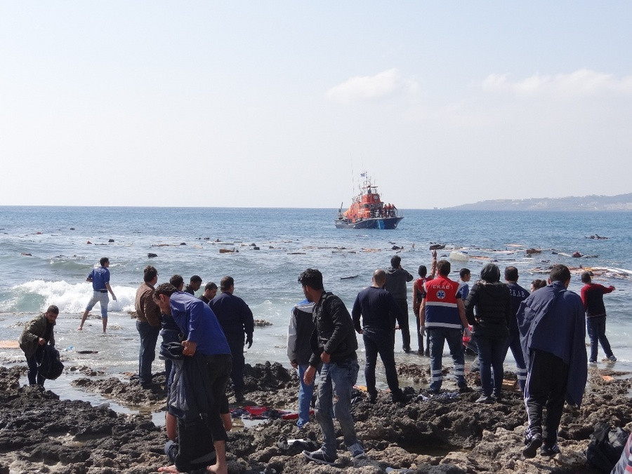 Δύο παιδιά και δύο ενήλικες νεκροί σε προσφυγικό ναυάγιο ανοιχτά της Λέσβου