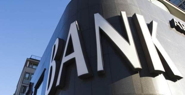 Οι εργαζόμενοι στις εισπρακτικές των τραπεζών καταγγέλλουν: «Δεν θέλουμε να είμαστε συνένοχοι»