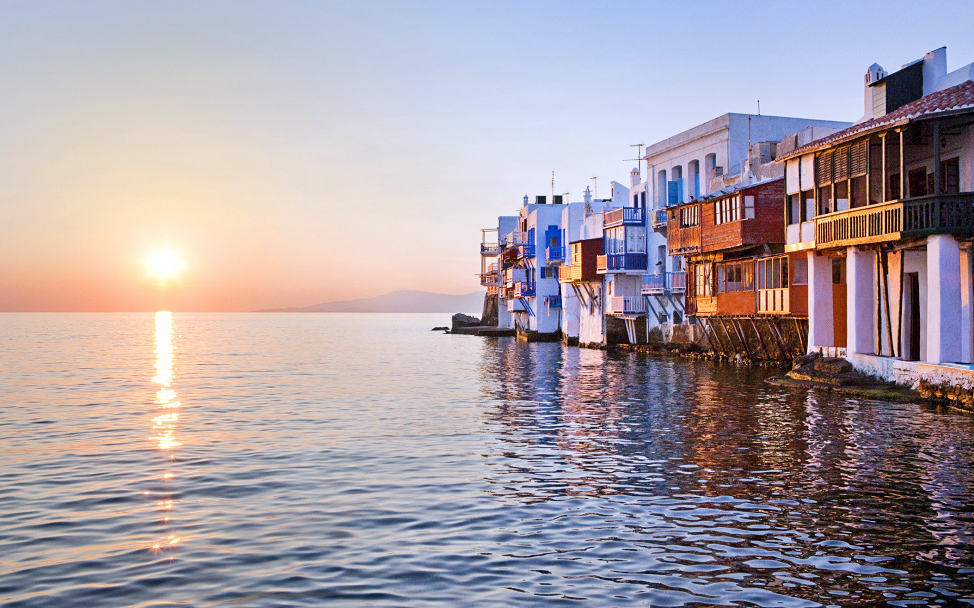 Νέες θέσεις εργασίας στον τουρισμό σε Ελλάδα και εξωτερικό