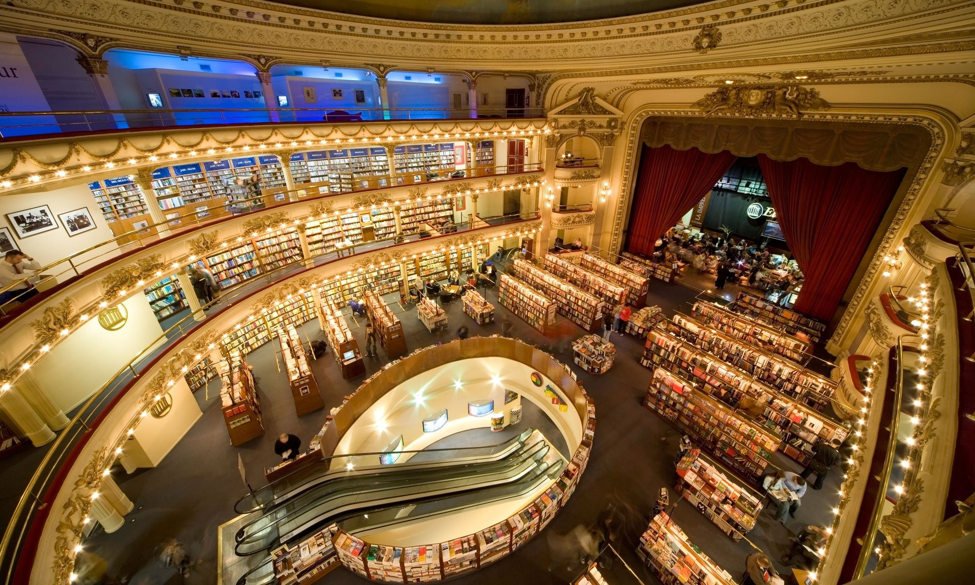 Αργεντινή: Το μεγαλοπρεπές θέατρο που έγινε διάσημο βιβλιοπωλείο [ΦΩΤΟ]