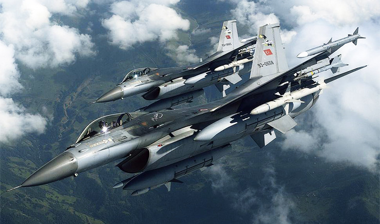 Reuters: Τουρκικά F-16 ψάχνουν «αγνοούμενα» σκάφη στο Αιγαίο
