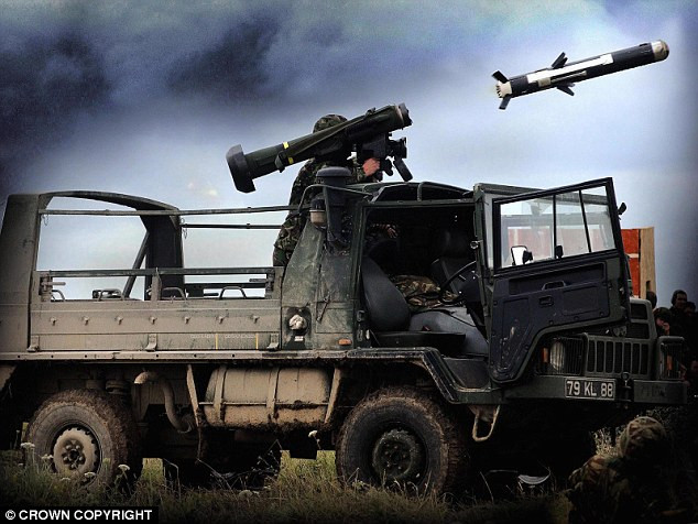 Η Γαλλία στέλνει βαρέα όπλα στο Ιράκ για τον πόλεμο κατά του ISIS