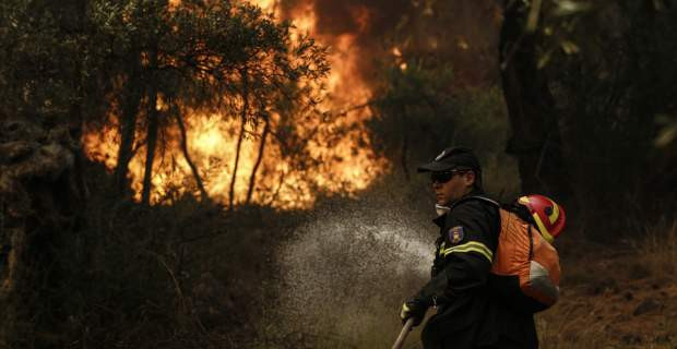 Από τον Έβρο μέχρι τη Ρόδο: 28 πυρκαγιές σε λιγότερο από 24 ώρες