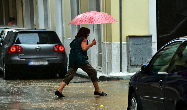 Βροχές και καταιγίδες σε Ήπειρο, κεντρική και δυτική Μακεδονία
