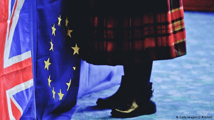 Δημοσκόπηση: Η Σκωτσέζοι λένε «ναι» στην ΕΕ και «όχι» στο Brexit