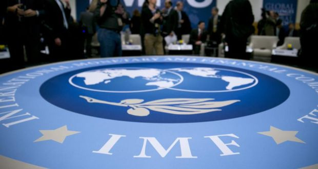 Γιατί τα «θαλασσώνει» συνεχώς το ΔΝΤ