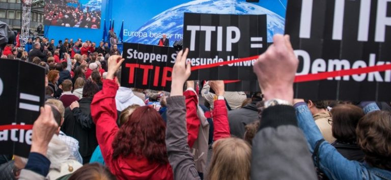Oι 30 δήμοι που κήρυξαν τις περιοχές τους «ελεύθερες ζώνες» από TTIP