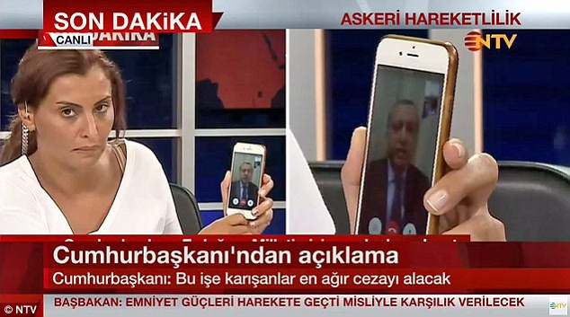 Άραβας προσέφερε 250.000 ευρώ για το τηλέφωνο της δημοσιογράφου που μετέδωσε το διάγγελμα Ερντογάν