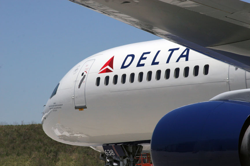Καθηλώθηκαν όλες οι πτήσεις της Delta – Ταλαιπωρία για δεκάδες χιλιάδες επιβάτες