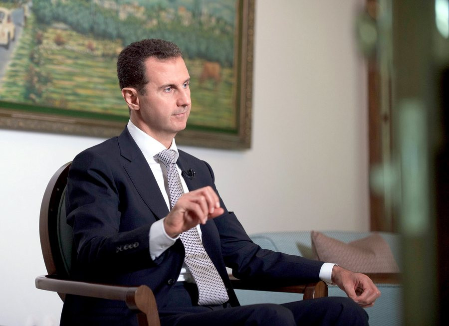Μετά το φιάσκο της πολιτικής της στη Συρία, η Δύση προσεγγίζει τον Ασάντ