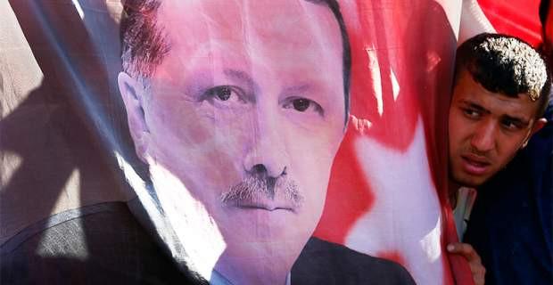 Το παραλίγο πραξικόπημα μεταφέρεται στο σινεμά με ήρωα έναν Τούρκο «Τζέιμς Μποντ»