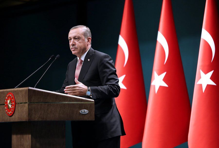 Die Welt: Oι πράκτορες του Ερντογάν απειλούν Τούρκους στη Γερμανία