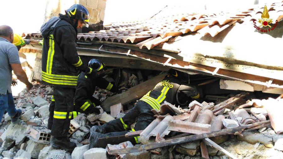 Ένα βρέφος 8 μηνών το μικρότερο θύμα του σεισμού στην Ιταλία
