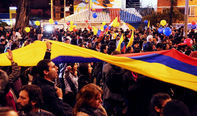 Κολομβία: Τελειώνει η μάχη των όπλων και αρχίζει η μάχη των ιδεών