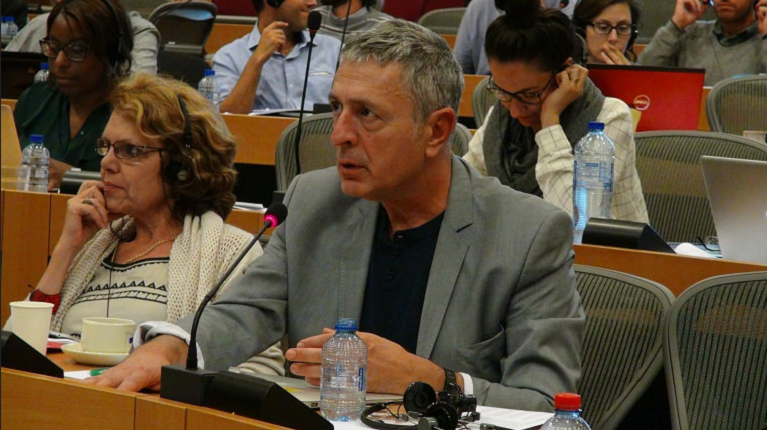Ερώτηση Κούλογλου σε Κομισιόν για τον ακροδεξιό Ούγγρο ευρωβουλευτή με τις γουρουνοκεφαλές